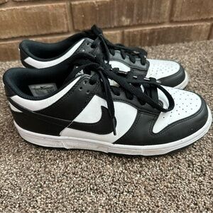 Nike Low Black and White AJ1 Air Jordan Panda 7Y/8.5W